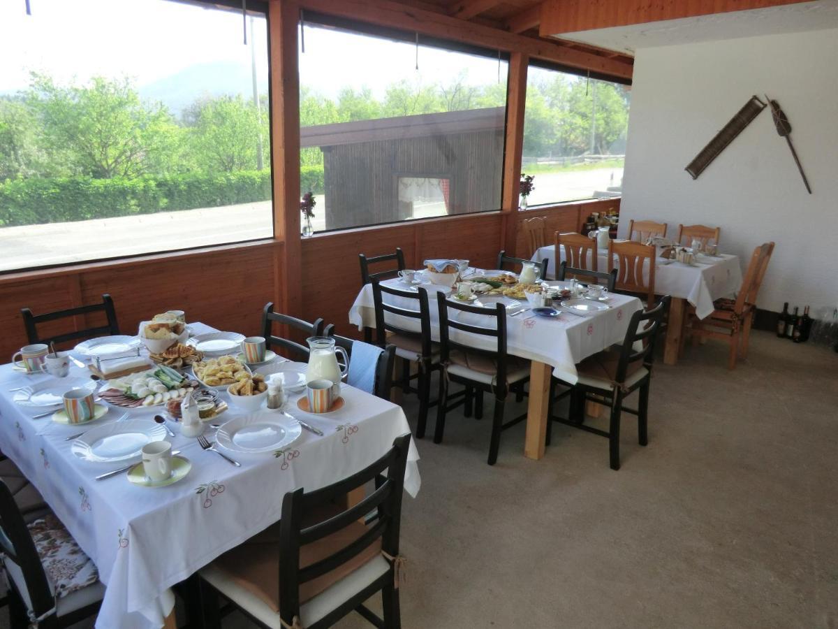 Ethno House Izvor Hotel Vrelo Koreničko Екстериор снимка