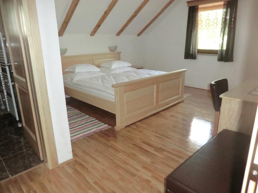 Ethno House Izvor Hotel Vrelo Koreničko Екстериор снимка