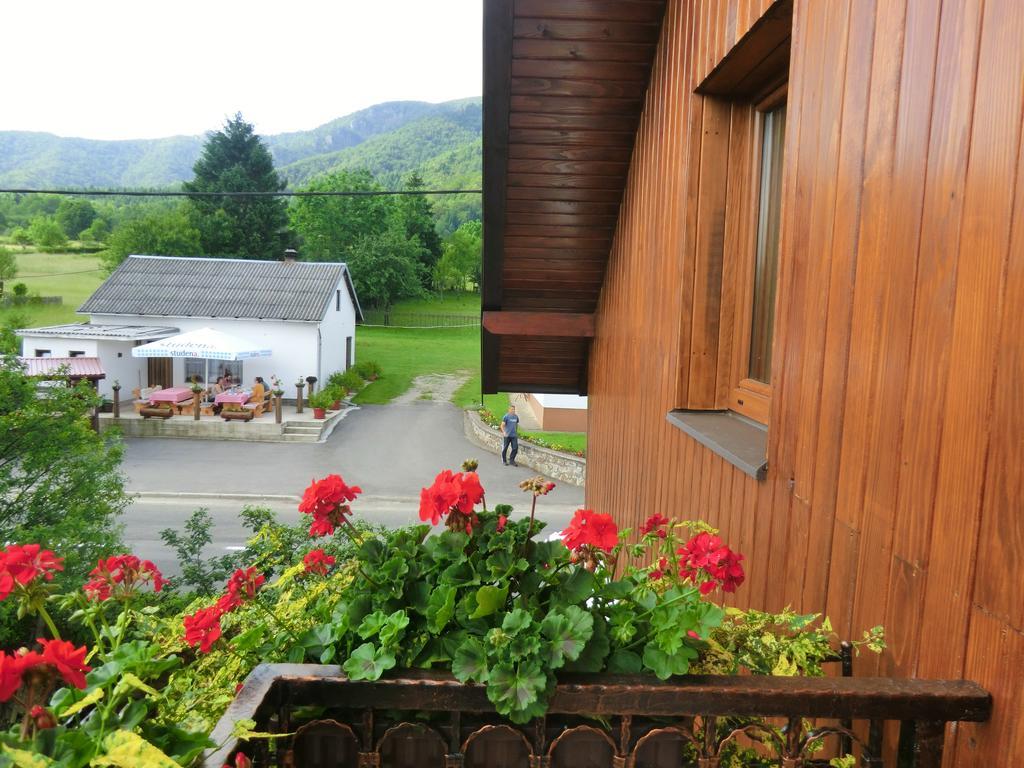 Ethno House Izvor Hotel Vrelo Koreničko Екстериор снимка