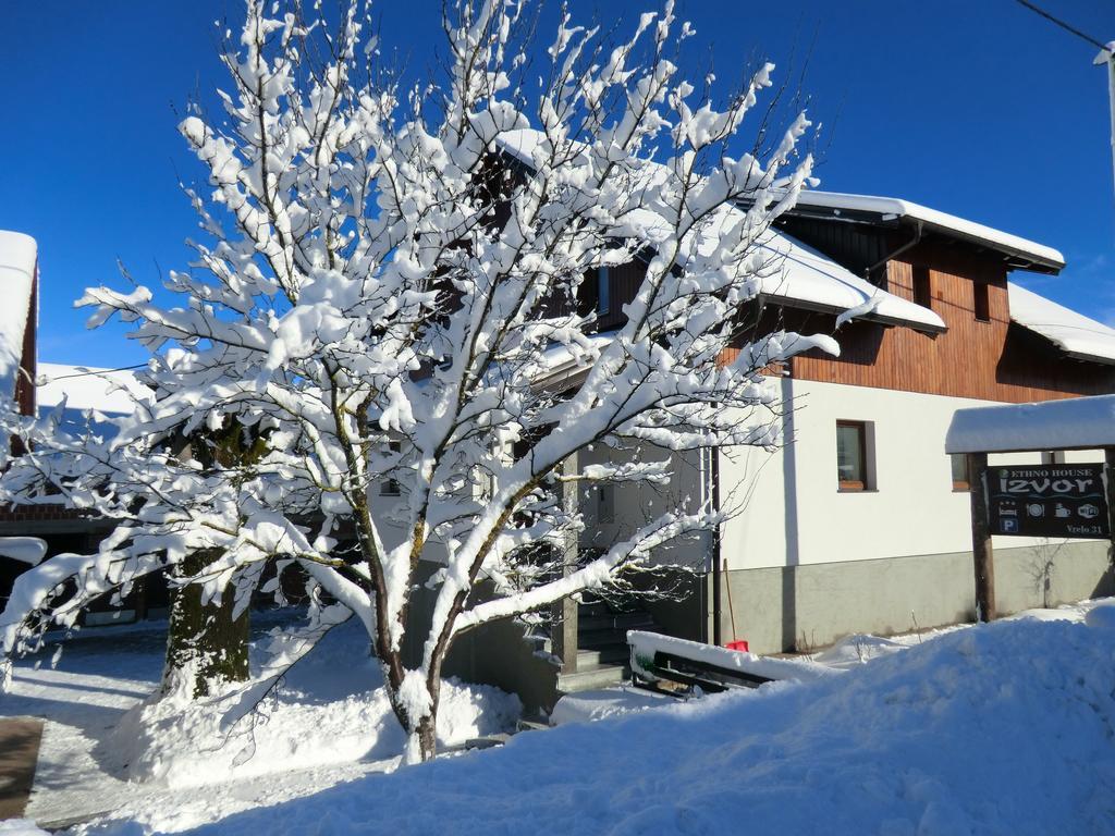 Ethno House Izvor Hotel Vrelo Koreničko Екстериор снимка