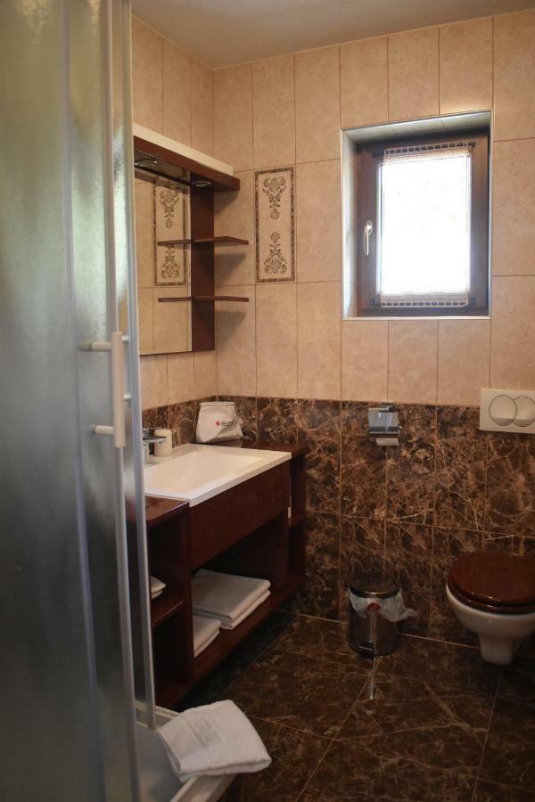 Ethno House Izvor Hotel Vrelo Koreničko Екстериор снимка