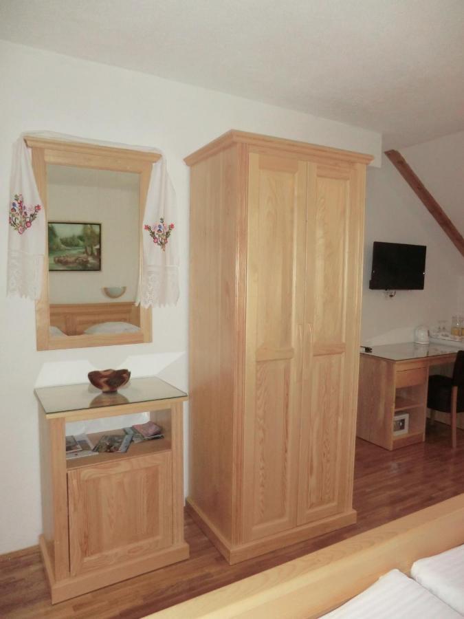 Ethno House Izvor Hotel Vrelo Koreničko Екстериор снимка