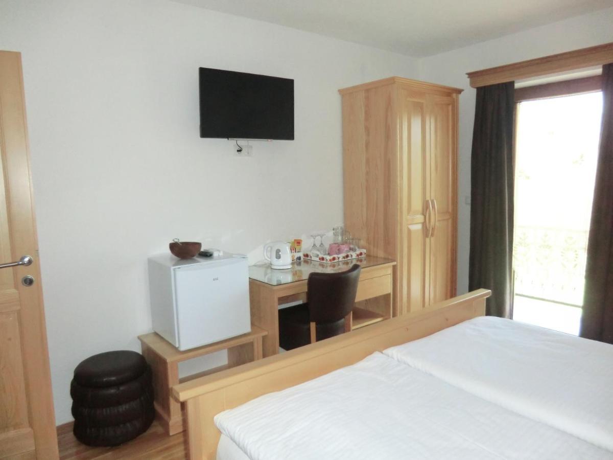 Ethno House Izvor Hotel Vrelo Koreničko Екстериор снимка